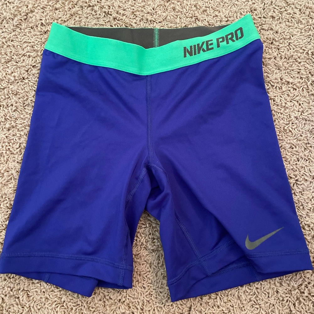 Nike spandex